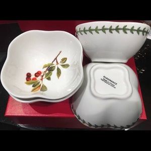 4 Snack Dishes (chocolates, seeds, nuts, etc)